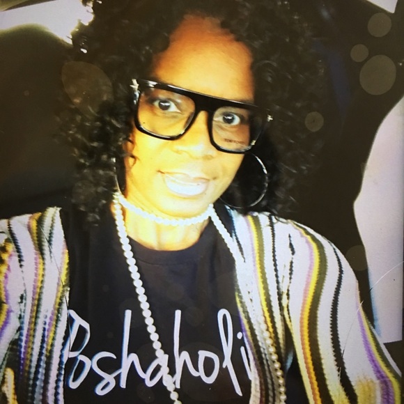 😘💋Posh Ambassador ~Imani's Closet💋😘 - Picture 6 of 7